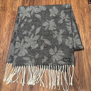 Cejon Made In Italy Gray Black Fringe Leaf Pattern Winter Scarf Women